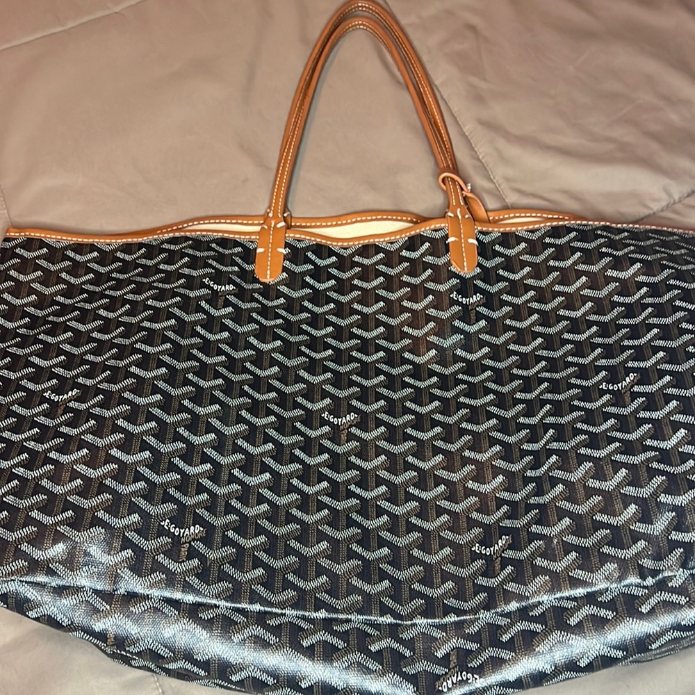 Travel tote bag